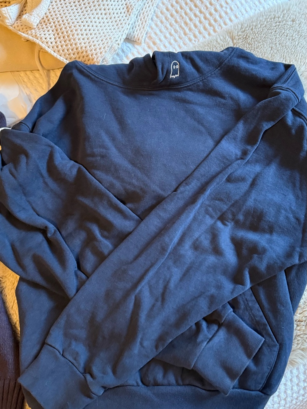 Sweater Subcategory Identification - Picture 2 of 4